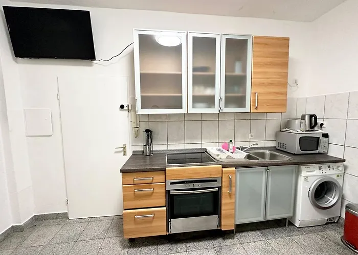 Work And In * Τρόισντορφ