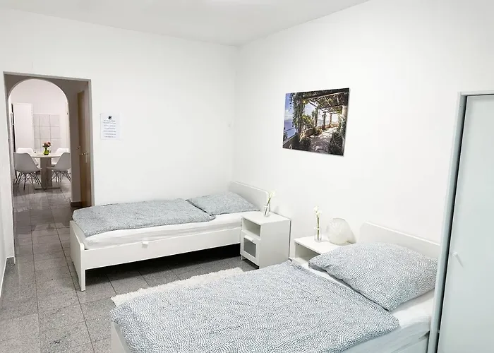 Work And In Διαμέρισμα Τρόισντορφ